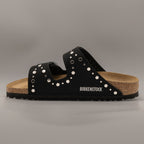 Birkenstock Arizona Rivet Border – sandalo a due cinturini con borchie e plantare anatomico - nero - scarpe di qualità venduta a Milano da Pli-Pla