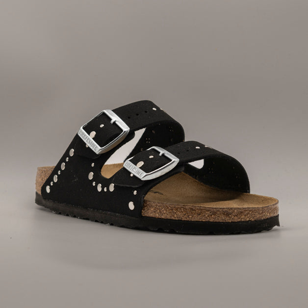 Birkenstock Arizona Rivet Border – sandalo a due cinturini con borchie e plantare anatomico - nero - scarpe di qualità venduta a Milano da Pli-Pla