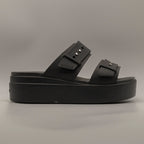 Crocs Brooklyn Buckle Sandal Low Wedge W – sandalo con zeppa LiteRide™ e doppia fascia - nero - scarpe di qualità venduta a Milano da Pli-Pla