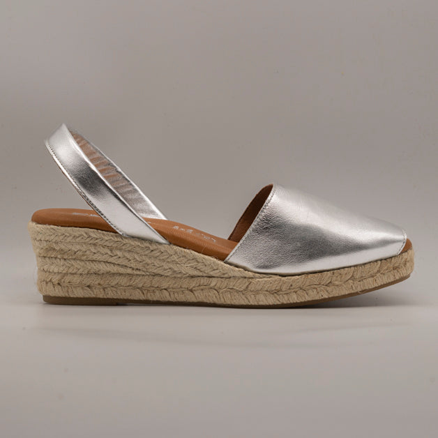 Emma Shoes 23743-3C – minorchine in pelle con zeppa 3 corde - argento plata - scarpe di qualità venduta a Milano da Pli-Pla