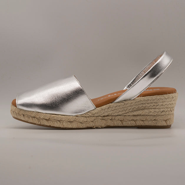 Emma Shoes 23743-3C – minorchine in pelle con zeppa 3 corde - argento plata - scarpe di qualità venduta a Milano da Pli-Pla