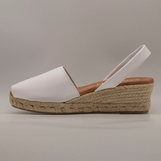 Emma Shoes 23743-3C – minorchine in pelle con zeppa 3 corde - bianco - scarpe di qualità venduta a Milano da Pli-Pla