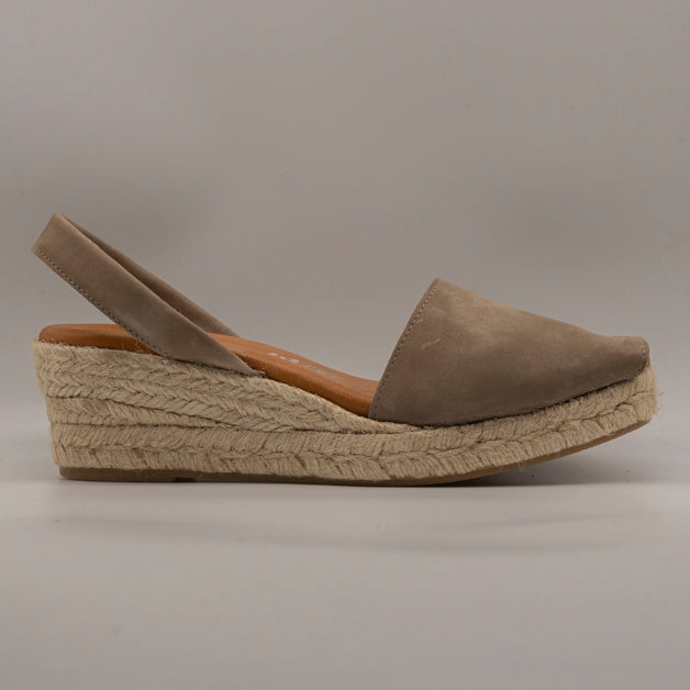Emma Shoes 23743-3C – minorchine in pelle con zeppa 3 corde - taupe - scarpe di qualità venduta a Milano da Pli-Pla