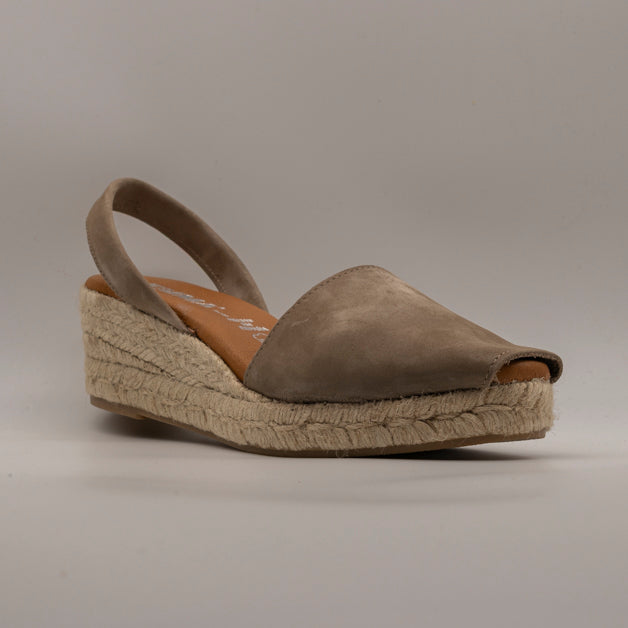 Emma Shoes 23743-3C – minorchine in pelle con zeppa 3 corde - taupe - scarpe di qualità venduta a Milano da Pli-Pla