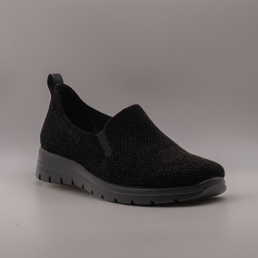 Fly-Flot 67 T12 3X Women's Slip-On in Black Elastic Fabric