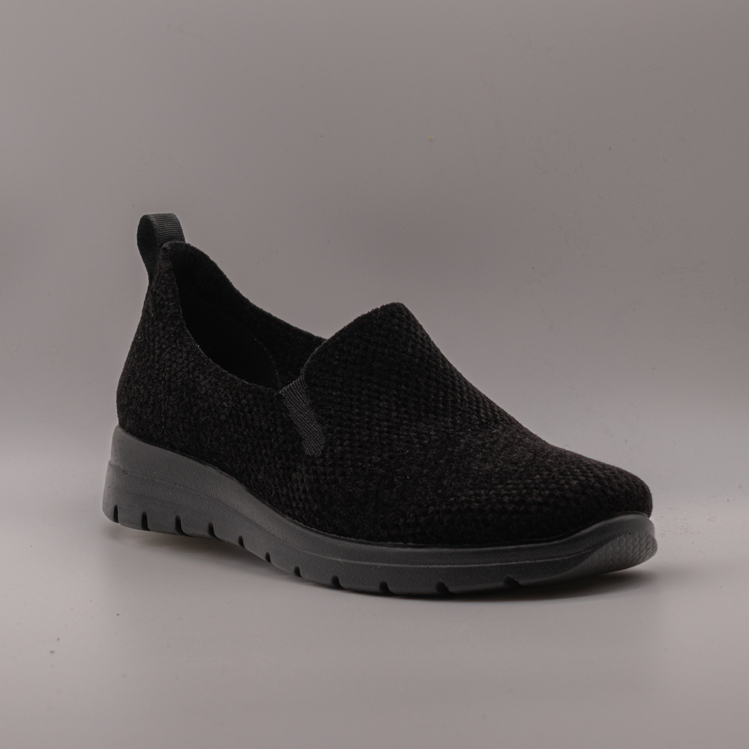 Fly-Flot 67 T12 3X Women's Slip-On in Black Elastic Fabric