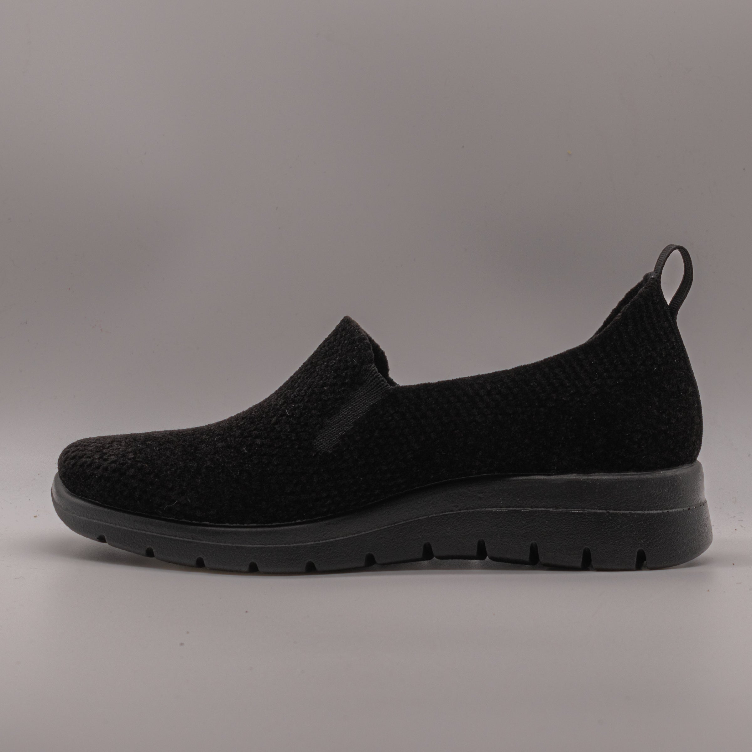 Fly-Flot 67 T12 3X Women's Slip-On in Black Elastic Fabric
