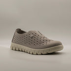 Fly-Flot 65 G13 M8 – Scarpa donna estiva in ecopelle traforata con memory grigio - scarpe di qualità venduta a Milano da Pli-Pla
