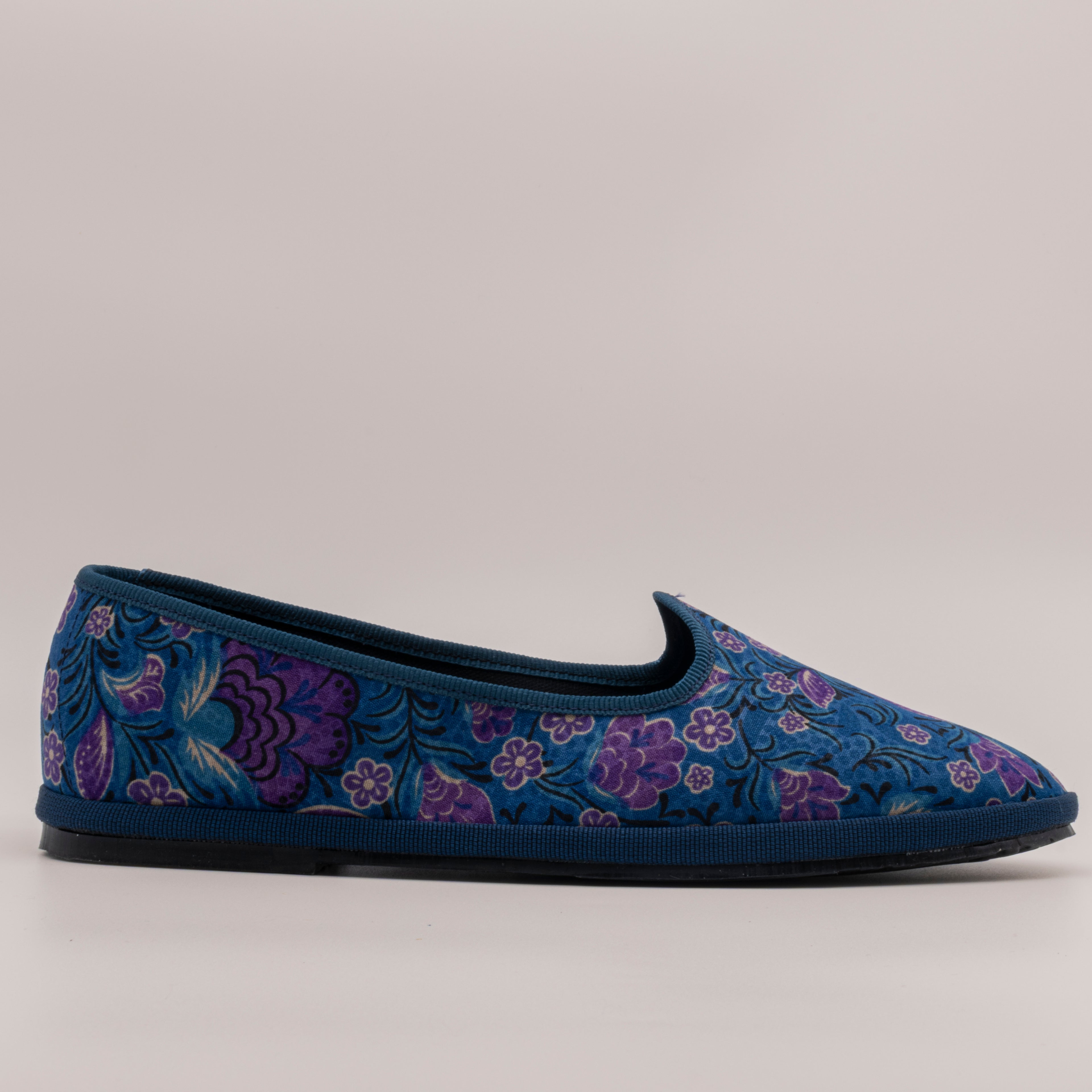 Friulane Batik Sabah – Le Friulane d’Oriente | Pli-Pla - scarpe di qualità venduta a Milano da Pli-Pla