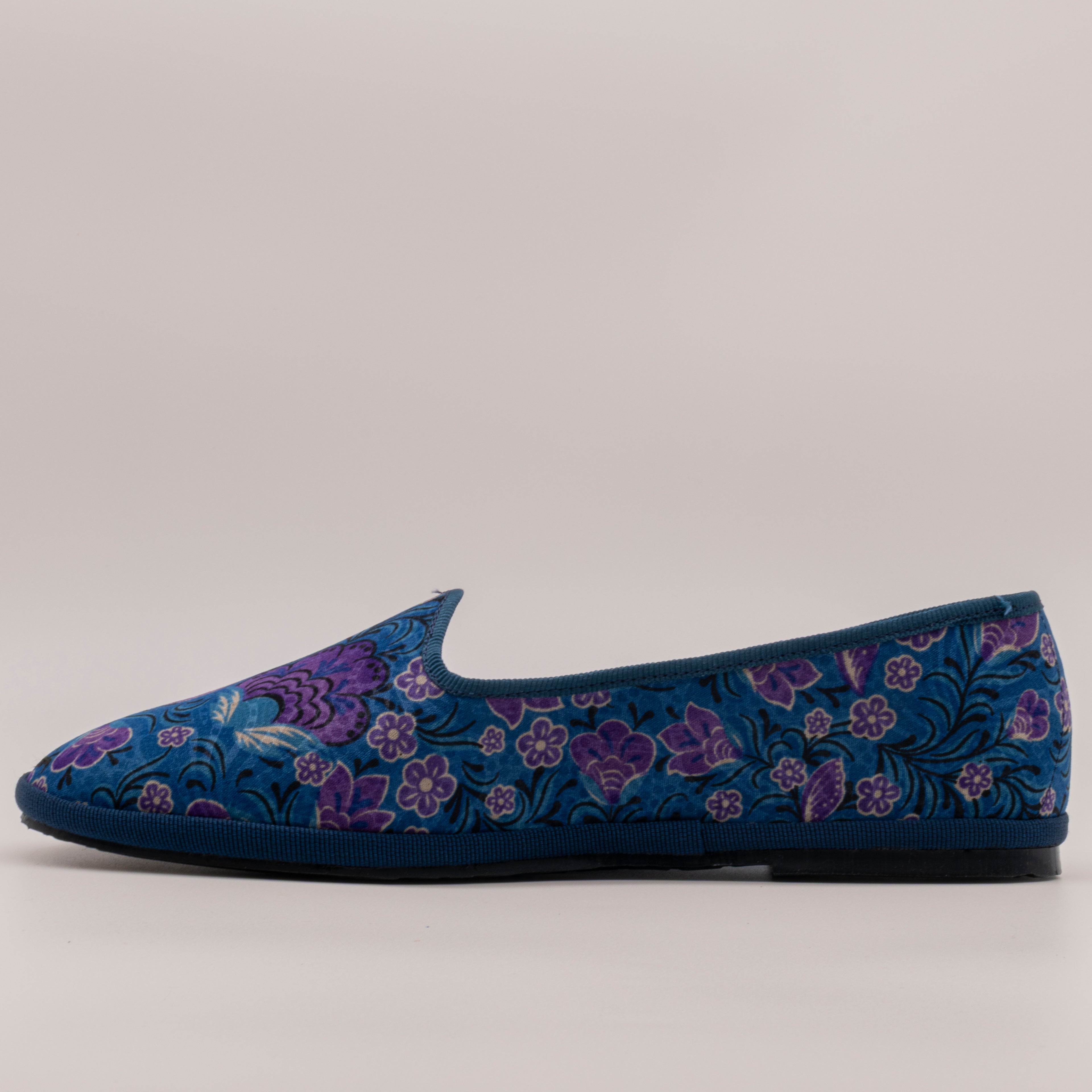 Friulane Batik Sabah – Le Friulane d’Oriente | Pli-Pla - scarpe di qualità venduta a Milano da Pli-Pla