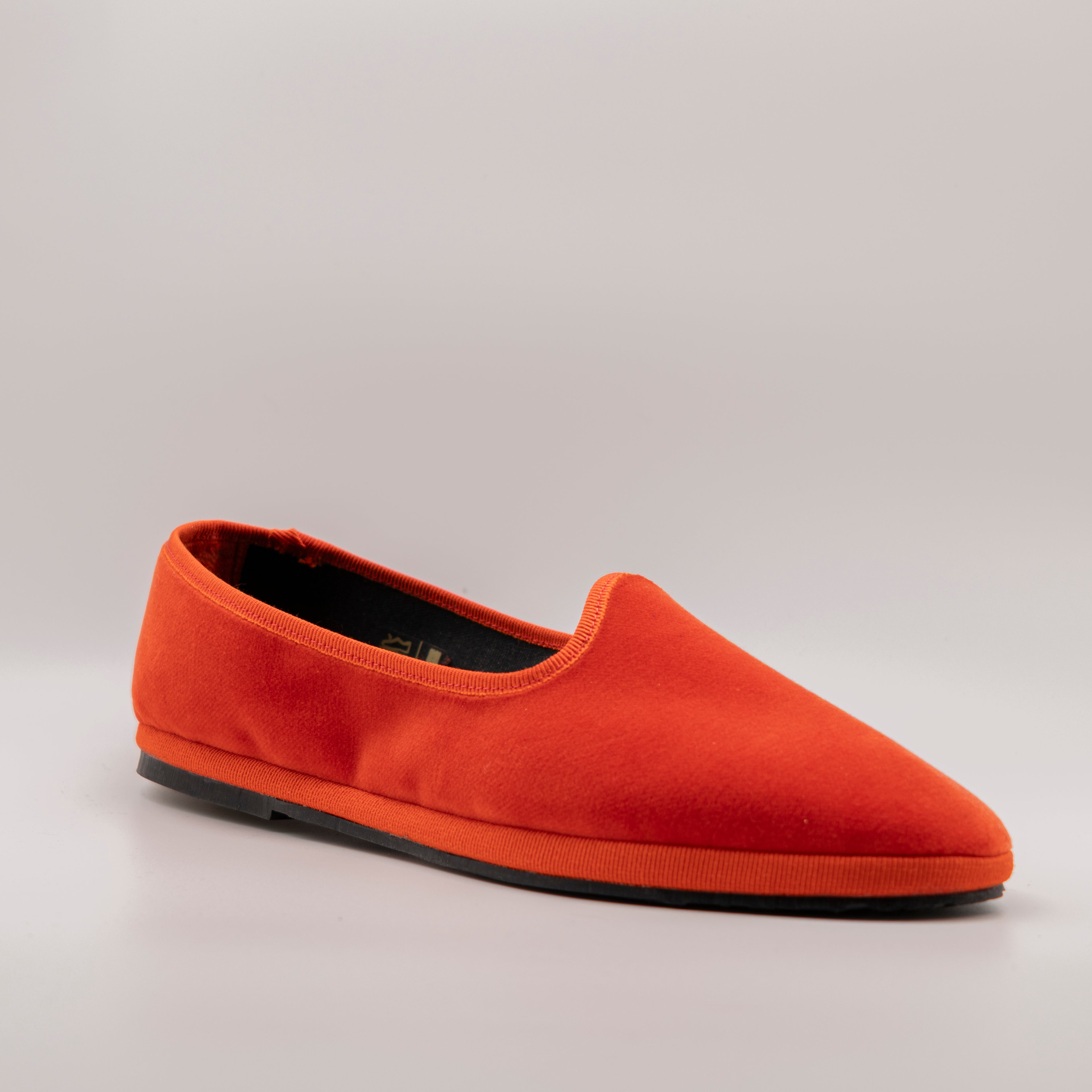 Friulane Classiche Arancio – La Tradizione del Velluto | Pli-Pla - scarpe di qualità venduta a Milano da Pli-Pla