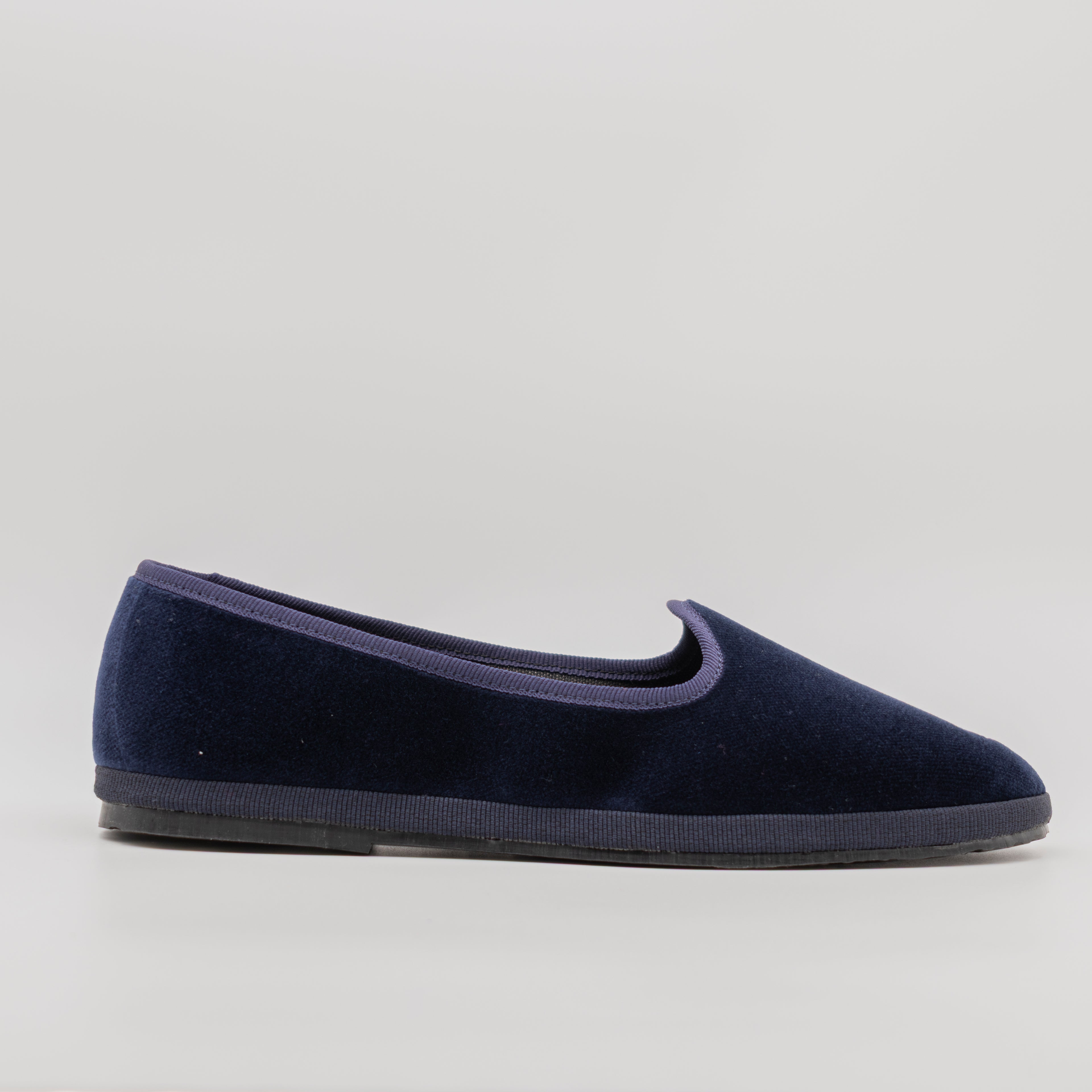 Friulane Classiche Blu Notte – La Tradizione del Velluto | Pli-Pla - scarpe di qualità venduta a Milano da Pli-Pla