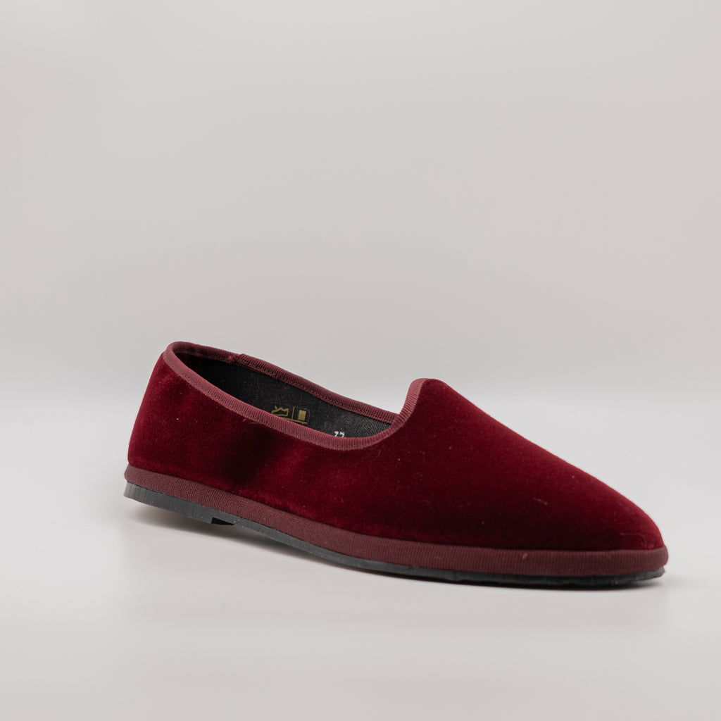 Friulane Classiche Bordeaux – La Tradizione del Velluto | Pli-Pla - scarpe di qualità venduta a Milano da Pli-Pla