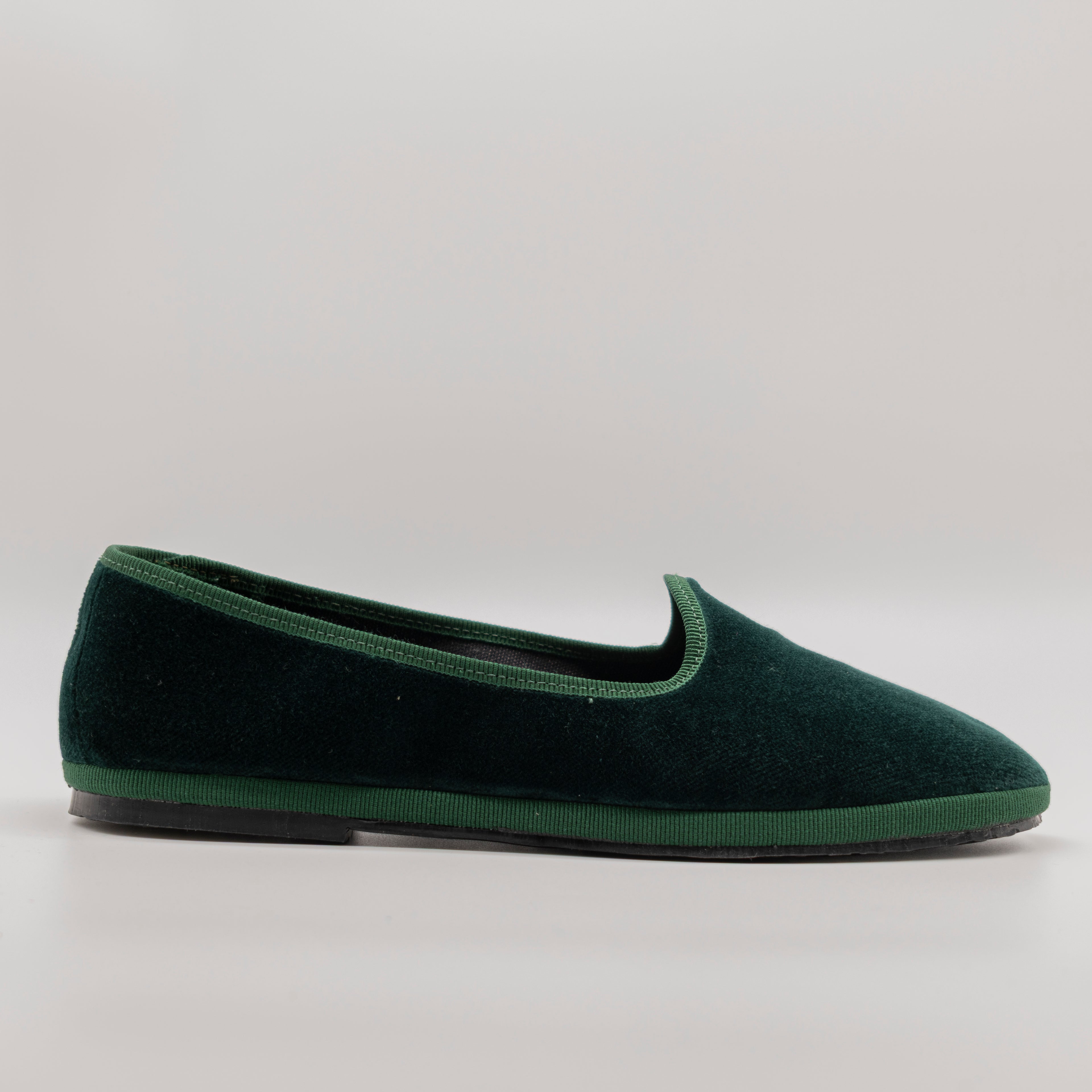 Friulane Classiche Verde – La Tradizione del Velluto | Pli-Pla - scarpe di qualità venduta a Milano da Pli-Pla