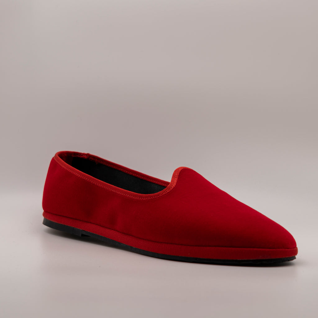 Friulane Classiche Rosso – La Tradizione del Velluto | Pli-Pla - scarpe di qualità venduta a Milano da Pli-Pla