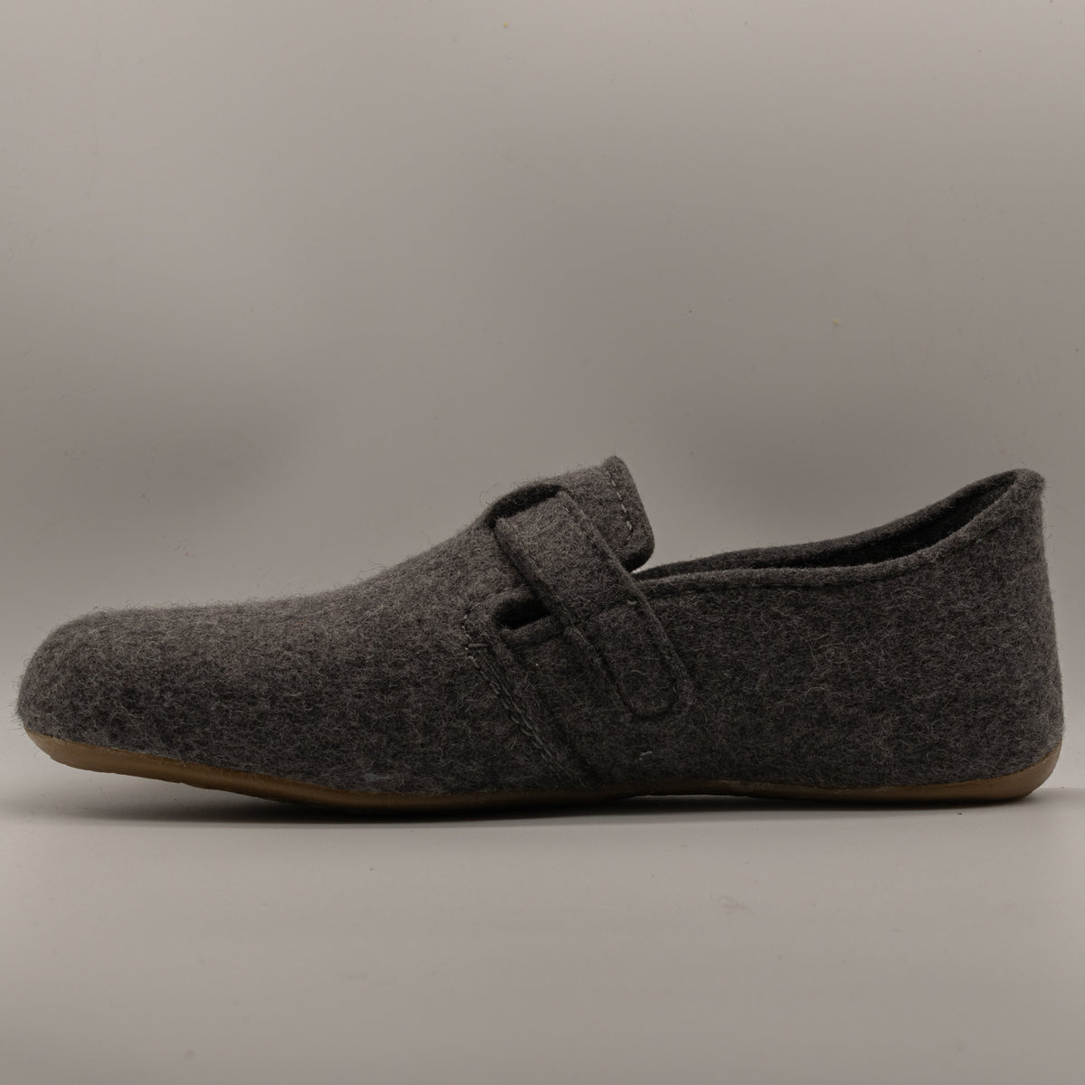 Haflinger Wollfilz Focus – Pantofole in lana con velcro e plantare estraibile - antracite - scarpe di qualità venduta a Milano da Pli-Pla