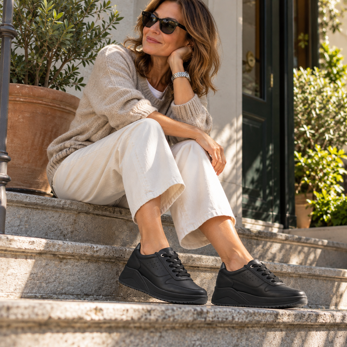 IGI&CO 2150800 – Sneakers donna con zeppa e Memory Foam - nero - scarpe di qualità venduta a Milano da Pli-Pla