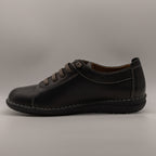 Jungla 8561 – Scarpe donna in pelle con elastici - nero - scarpe di qualità venduta a Milano da Pli-Pla