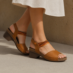 Jungla 8200 – sandalo in pelle con elastici e zeppa comfort - marrone albero - scarpe di qualità venduta a Milano da Pli-Pla
