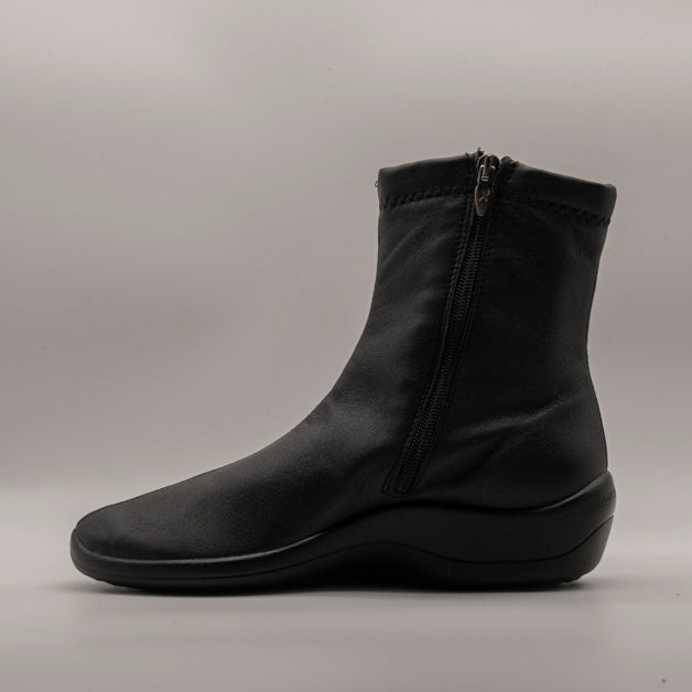 A'RCOPEDICO stivaletto in pelle Jasper nero - scarpe di qualità venduta a Milano da Pli-Pla