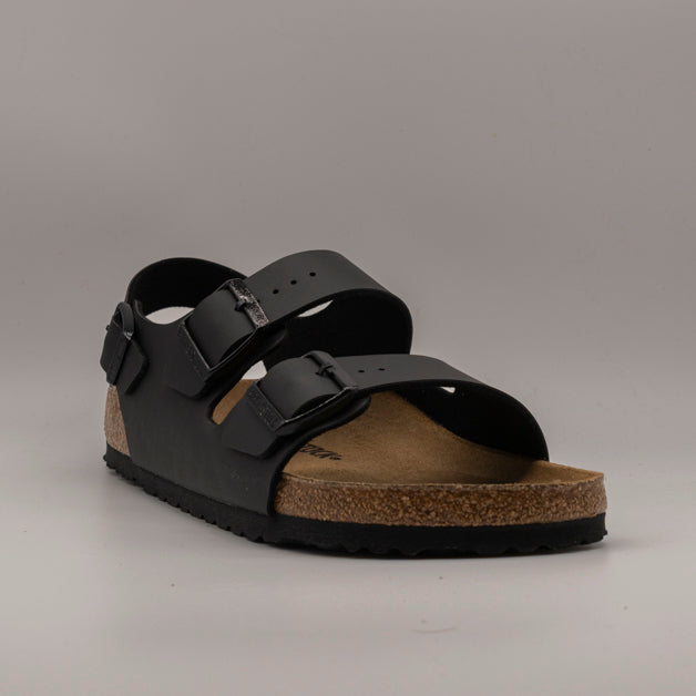 Birkenstock Milano – sandalo con cinturino alla caviglia e plantare anatomico - nero - scarpe di qualità venduta a Milano da Pli-Pla