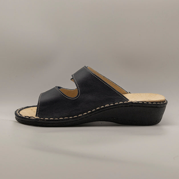 Cinzia Soft IM2412 – Ciabatte donna in pelle con plantare estraibile blu - scarpe di qualità venduta a Milano da Pli-Pla