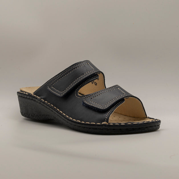 Cinzia Soft IM2412 – Ciabatte donna in pelle con plantare estraibile blu - scarpe di qualità venduta a Milano da Pli-Pla