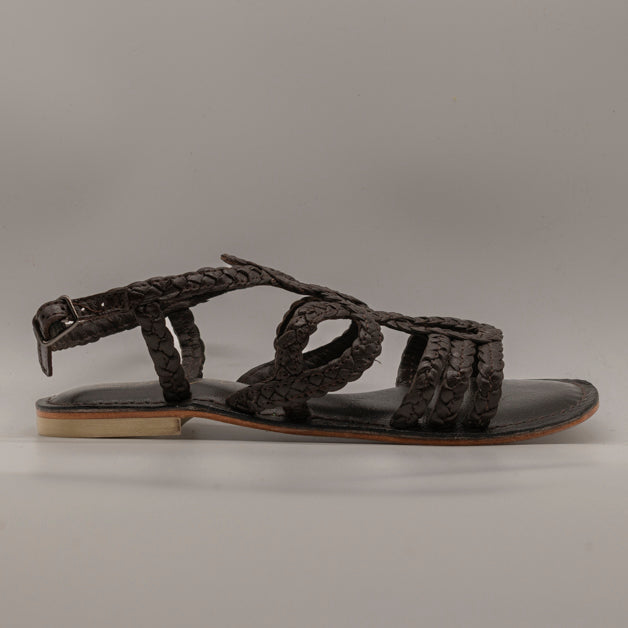 Cristin Cefalù – sandalo in pelle stile greco con cinturino - testa di moro - scarpe di qualità venduta a Milano da Pli-Pla