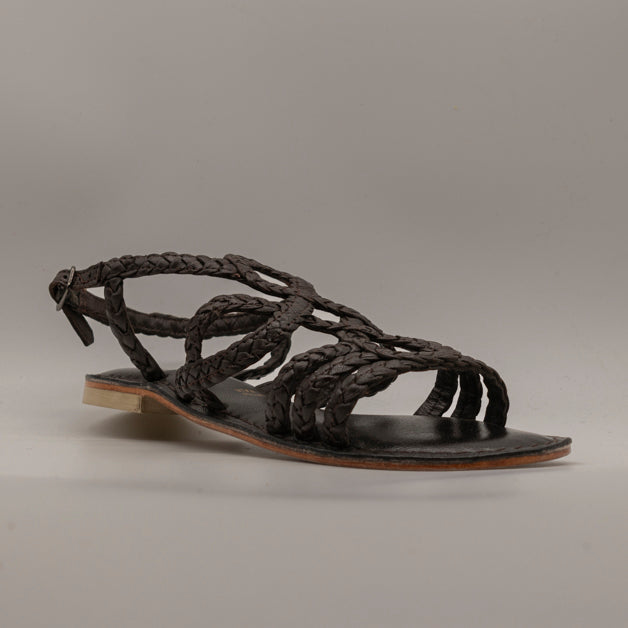 Cristin Cefalù – sandalo in pelle stile greco con cinturino - testa di moro - scarpe di qualità venduta a Milano da Pli-Pla