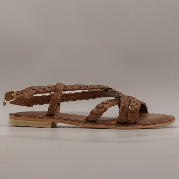 Cristin Cefalù – sandalo in pelle stile greco con cinturino - cuoio - scarpe di qualità venduta a Milano da Pli-Pla