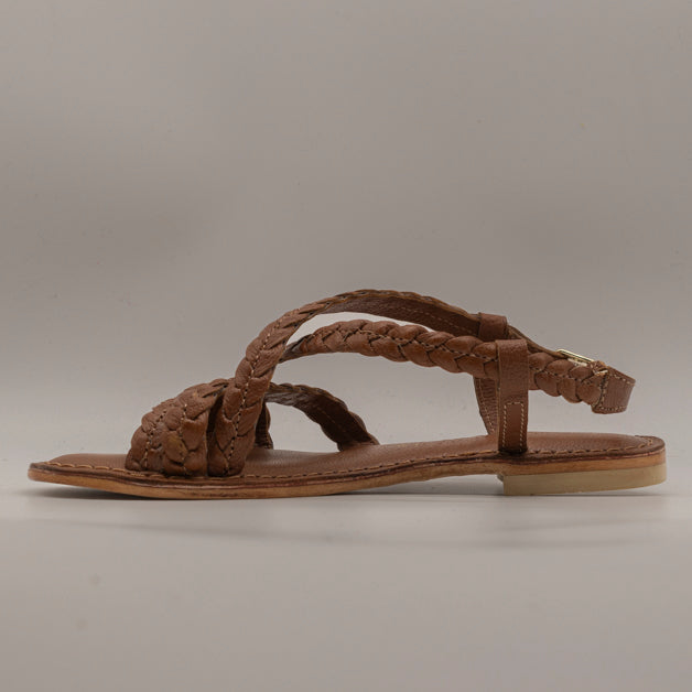 Cristin Cefalù – sandalo in pelle stile greco con cinturino - cuoio - scarpe di qualità venduta a Milano da Pli-Pla