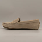 Cristin Judi – Mocassini donna in pelle scamosciata beige - scarpe di qualità venduta a Milano da Pli-Pla