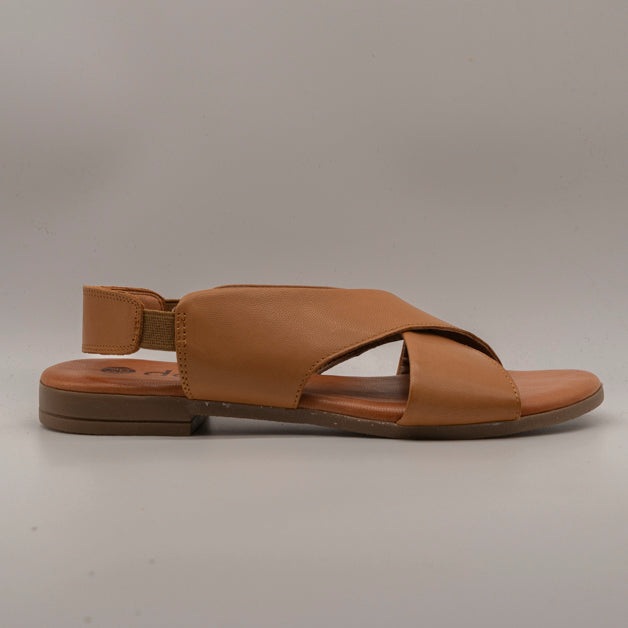 Dorea MR22G435 – sandalo in pelle con fasce incrociate e comfort slip-on - marrone brandy - scarpe di qualità venduta a Milano da Pli-Pla