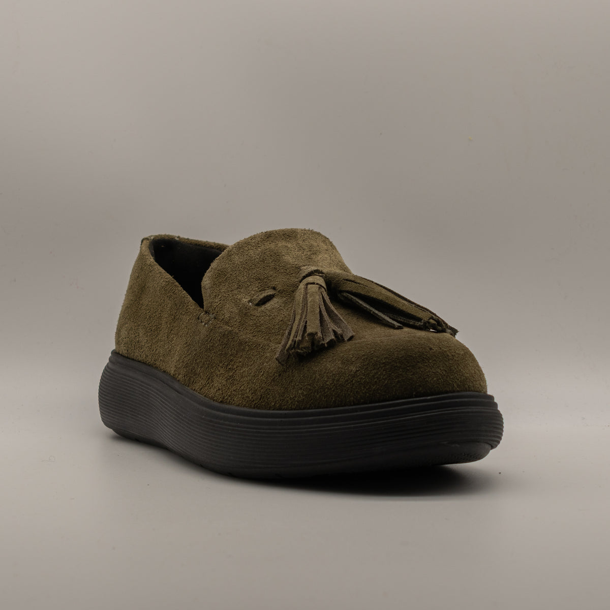 FitFlop iQ-ComFF Suede Tassel Loafers – Mocassini donna in camoscio - verde oliva - scarpe di qualità venduta a Milano da Pli-Pla