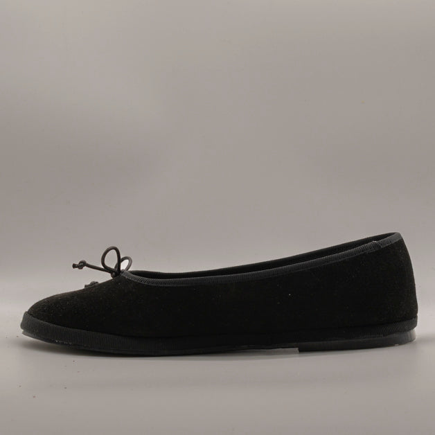 Le Frulline Pli-Pla: l’incontro tra Ballerina e Friulana - camoscio nero - scarpe di qualità venduta a Milano da Pli-Pla