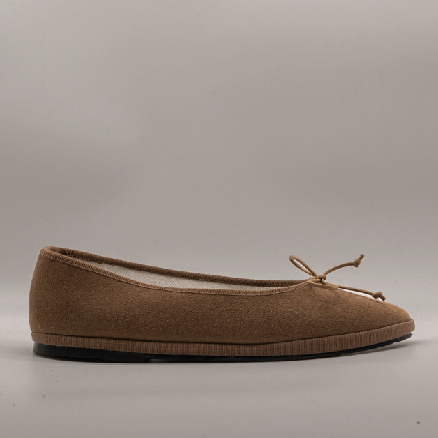 Le Frulline Pli-Pla: l’incontro tra Ballerina e Friulana - camoscio noce - scarpe di qualità venduta a Milano da Pli-Pla