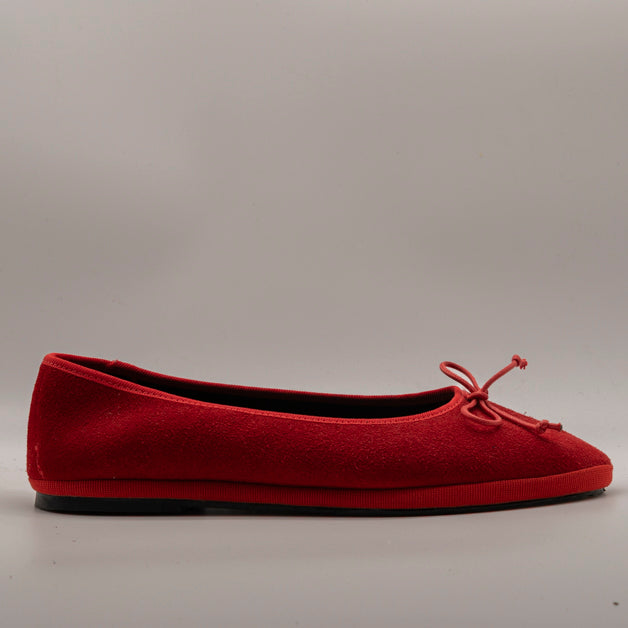 Le Frulline Pli-Pla: l’incontro tra Ballerina e Friulana - camoscio rosso - scarpe di qualità venduta a Milano da Pli-Pla