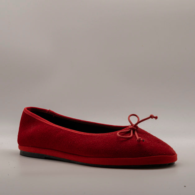 Le Frulline Pli-Pla: l’incontro tra Ballerina e Friulana - camoscio rosso - scarpe di qualità venduta a Milano da Pli-Pla