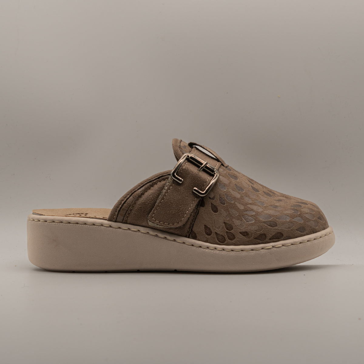 Gio Dreams 62505 – Ciabatte donna con plantare estraibile e fibbia - grigio tortora - scarpe di qualità venduta a Milano da Pli-Pla