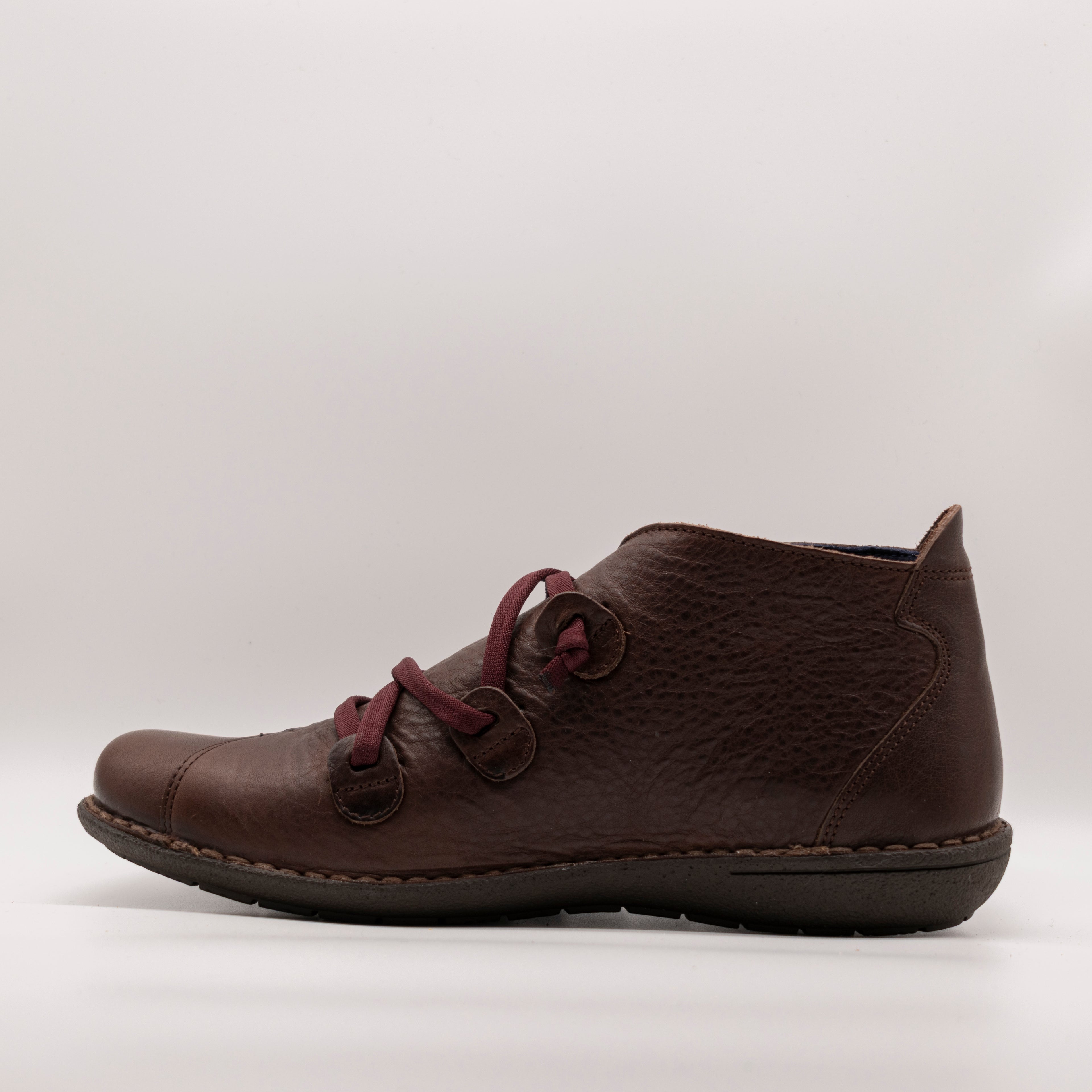 Jungla polacchino in pelle con elastici 5811 caffè - scarpe di qualità venduta a Milano da Pli-Pla