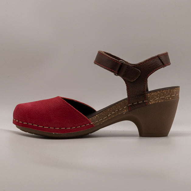 Jungla 7463 – Sandalo donna in pelle nabuk con zeppa comfort rosso Ferrari - scarpe di qualità venduta a Milano da Pli-Pla