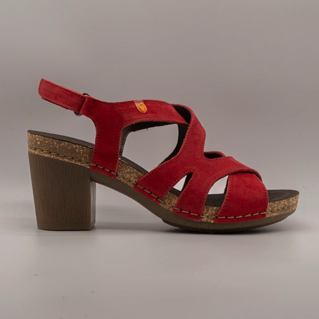 Jungla 8005 – sandalo in pelle con fasce incrociate e zeppa - rosso Ferrari - scarpe di qualità venduta a Milano da Pli-Pla