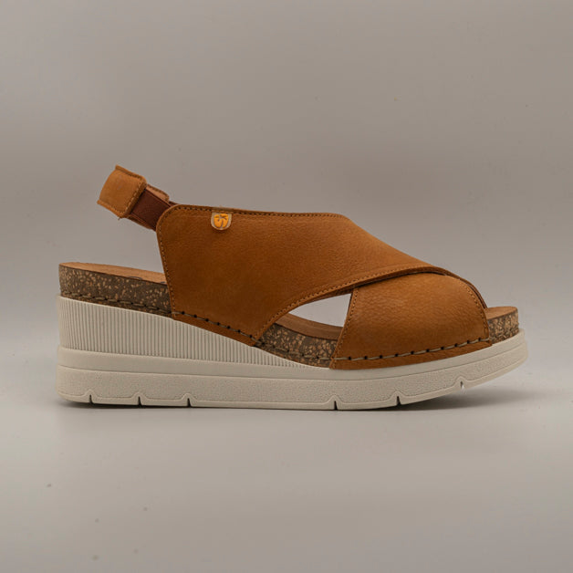 Jungla 8027 – sandalo in pelle nabuk con fasce incrociate e zeppa comfort - arancio zucca - scarpe di qualità venduta a Milano da Pli-Pla