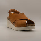 Jungla 8027 – sandalo in pelle nabuk con fasce incrociate e zeppa comfort - arancio zucca - scarpe di qualità venduta a Milano da Pli-Pla