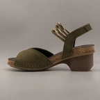 Jungla 8200 – sandalo in pelle con elastici e zeppa comfort - verde Prado - scarpe di qualità venduta a Milano da Pli-Pla
