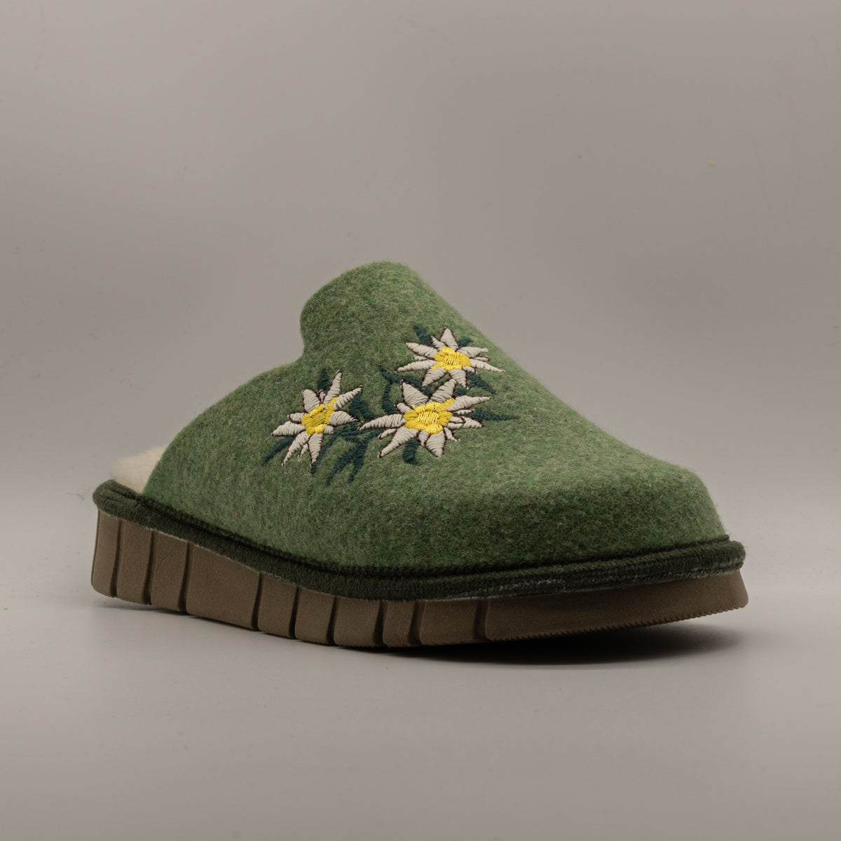Le Tirolesi 1010 – Ciabatte donna in lana cotta con pelo - verde mela - scarpe di qualità venduta a Milano da Pli-Pla