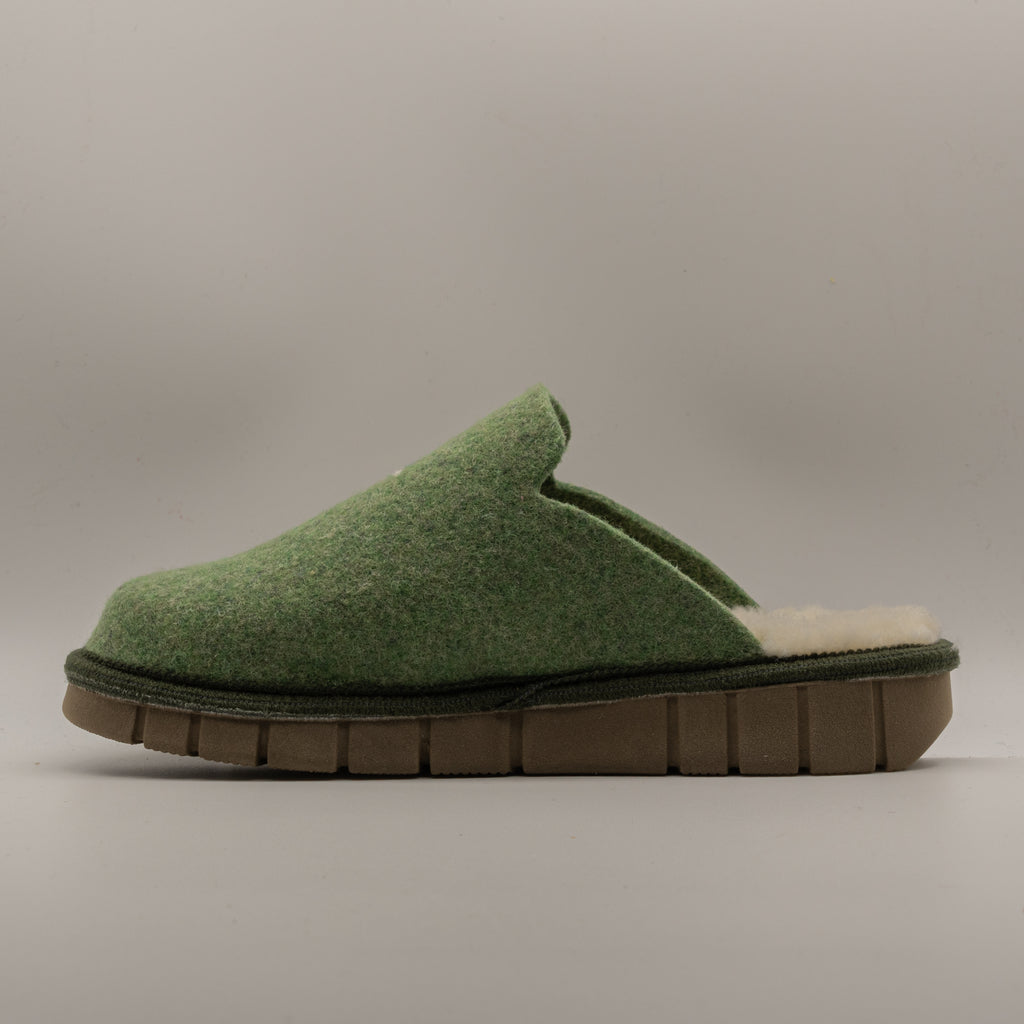 Le Tirolesi 1010 – Ciabatte donna in lana cotta con pelo - verde mela - scarpe di qualità venduta a Milano da Pli-Pla