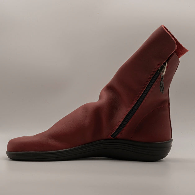 Loints of Holland 79005 Stivaletto Donna in Pelle con Zip rosso - scarpe di qualità venduta a Milano da Pli-Pla