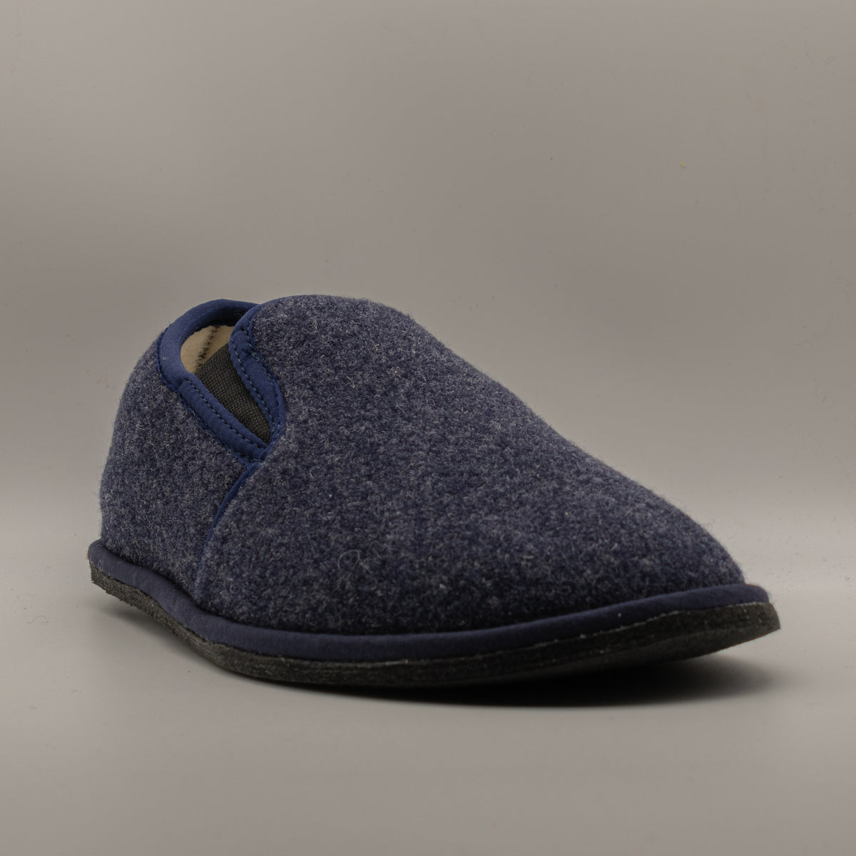 Löwenweiss Buddy – Pantofole uomo in feltro di lana con plantare estraibile - blu jeans - scarpe di qualità venduta a Milano da Pli-Pla