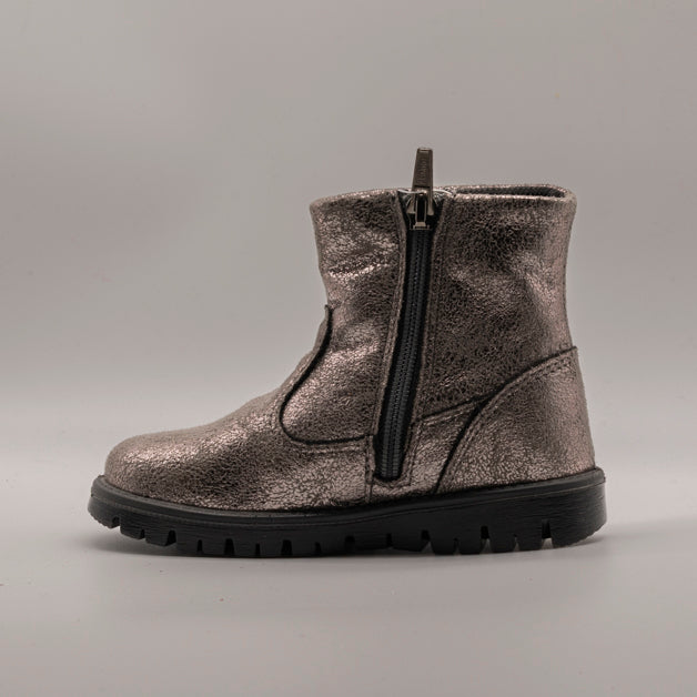 Primigi 2860011 – Stivaletti bambina grigio metallizzato con zip laterale - scarpe di qualità venduta a Milano da Pli-Pla